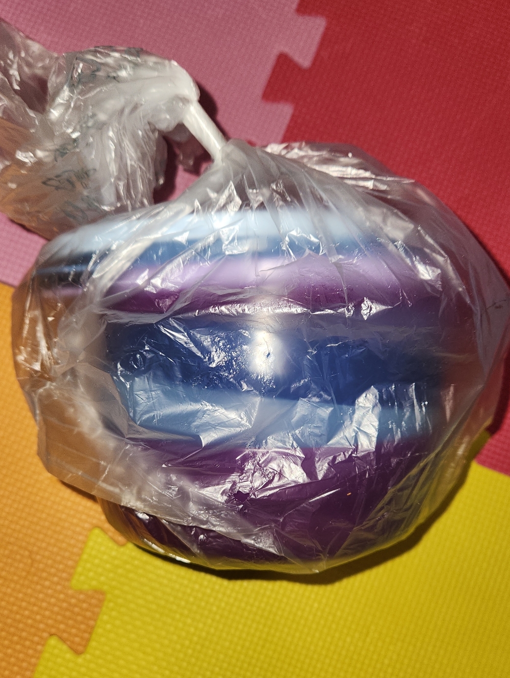 NEW Tupperware Microwave Reheatable Purple & Blue Cereal Bowl Set Of 4 With Lids